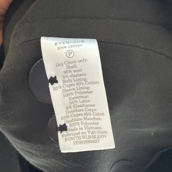 Everlane The Oversized Blazer in Wool - Picture 5 of 6